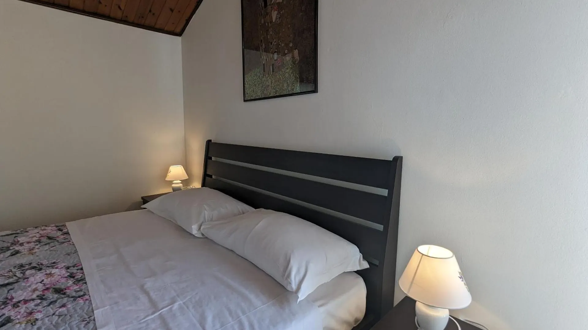 Urban Oasis 6 Pl Near City Center Apartment Verona 0*,  Italy